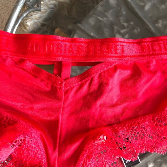 Victoria’s Secret Red Lace Cut Out Cheeky Panties - Picture 6 of 7